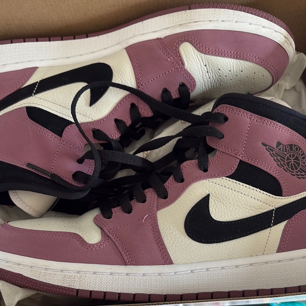 Air Jordan Sneakers women’s size 11